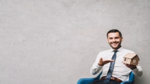 Read more about the article Emlak Danışmanının Özellikleri Nelerdir? Emlak Danışmanı Kimdir?